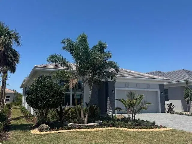 Picture of 10130 Driftwood Way, Palm Beach Gardens FL 33412