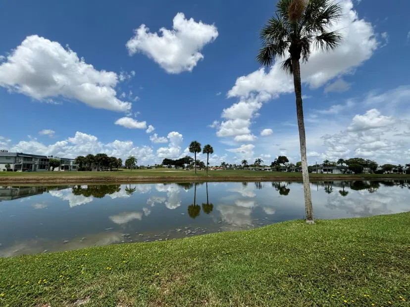 Picture of 348 Seville O, Delray Beach FL 33446