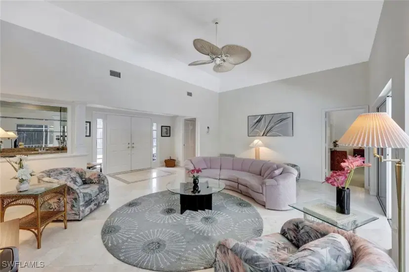 Picture of 5929 Chanteclair Dr 8, Naples FL 34108