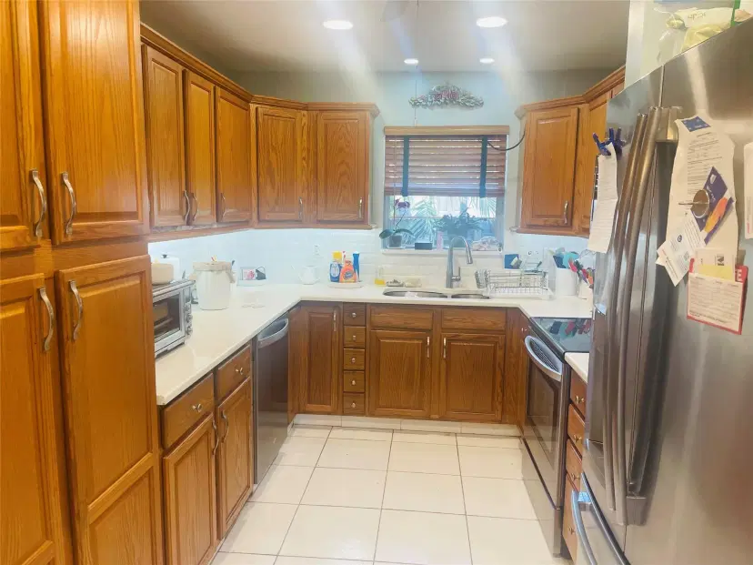 Picture of 2324 Van Buren St 101, Hollywood FL 33020