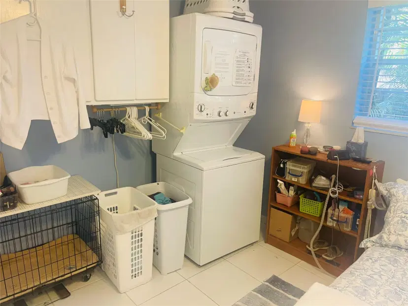 Picture of 2324 Van Buren St 101, Hollywood FL 33020