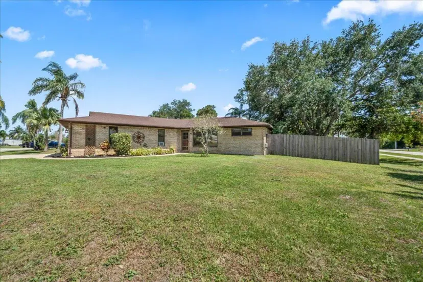 Picture of 298 SW Airview Avenue, Port St Lucie FL 34984