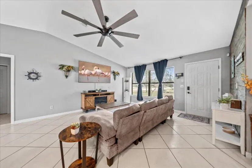 Picture of 298 SW Airview Avenue, Port St Lucie FL 34984