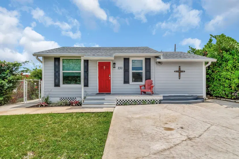 Picture of 850 Green Street Street, West Palm Beach FL 33405
