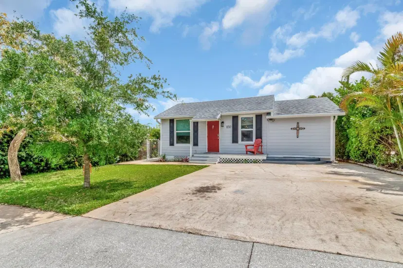 Picture of 850 Green Street Street, West Palm Beach FL 33405