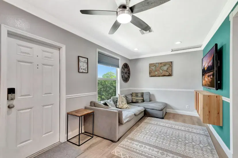 Picture of 850 Green Street Street, West Palm Beach FL 33405