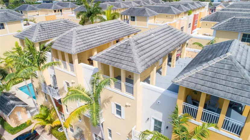 Picture of 2314 Vintage Dr, Lighthouse Point FL 33064