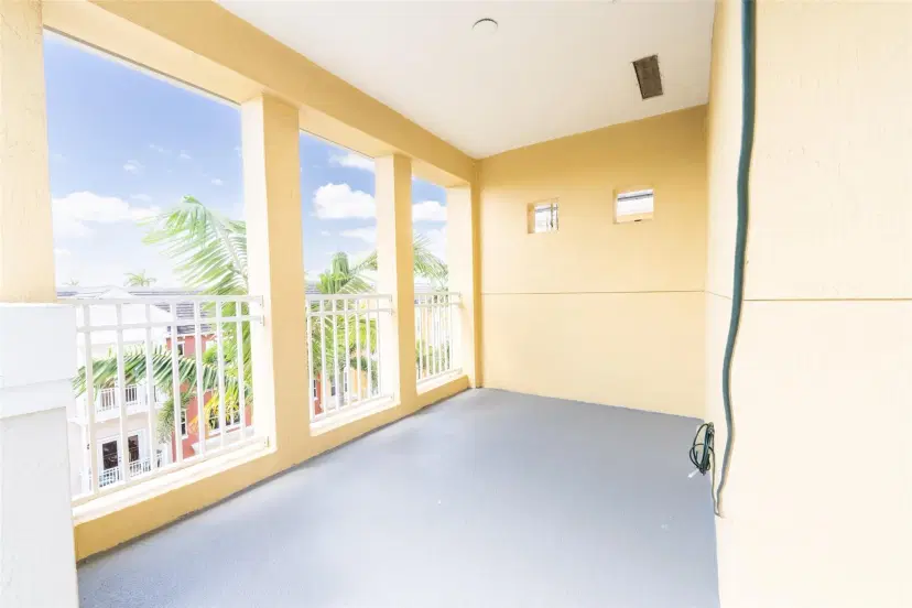 Picture of 2314 Vintage Dr, Lighthouse Point FL 33064