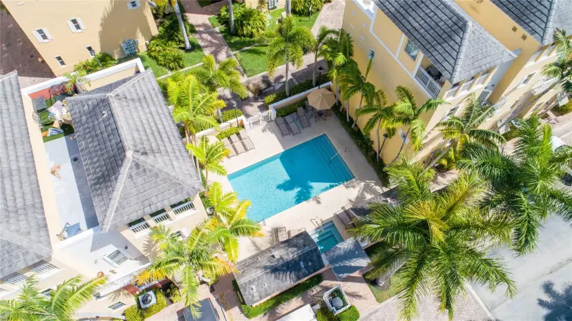Picture of 2314 Vintage Dr, Lighthouse Point FL 33064