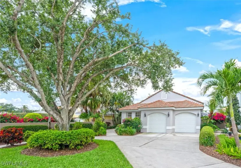 Picture of 134 San Rafael Ln, Naples FL 34119
