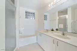 Picture of 6560 Huntington Lakes Cir 102, Naples, FL 34119