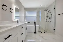 Picture of 16198 SW 6Th St, Pembroke Pines, FL 33027