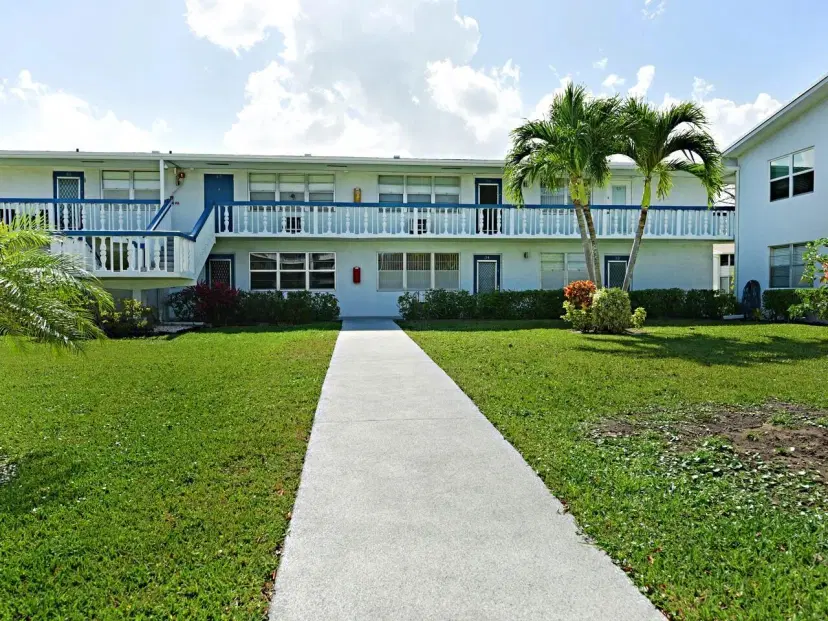 Picture of 45 Farnham B, Deerfield Beach FL 33442