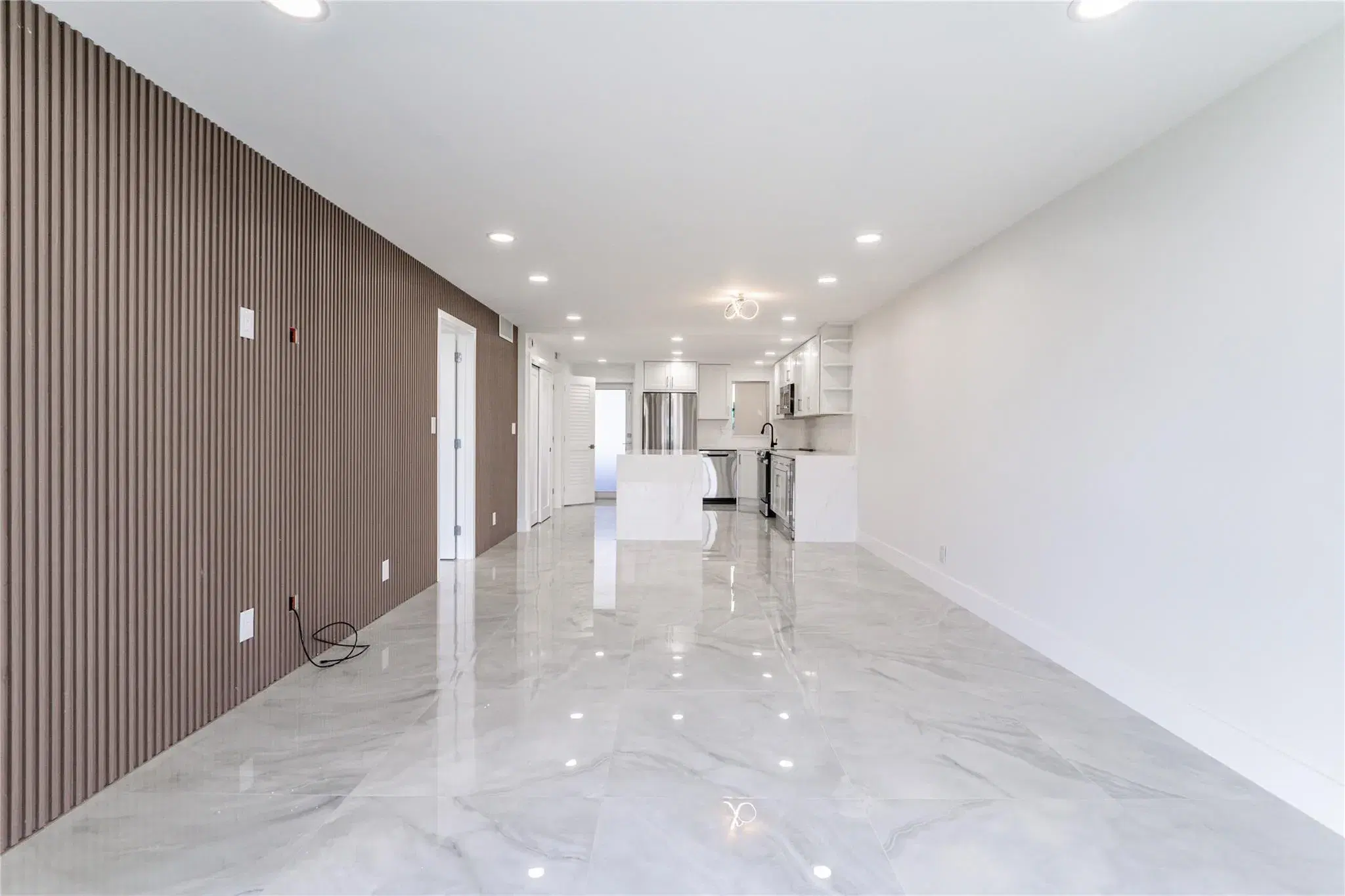 Picture of 8900 Washington Blvd 418, Pembroke Pines, FL 33025