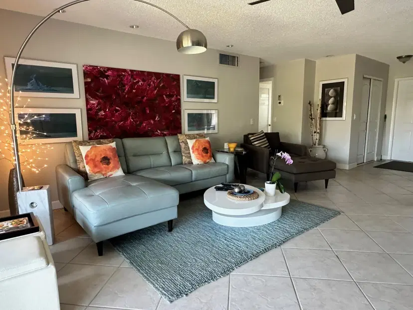 Picture of 1000 NE 14Th Ave 410, Hallandale Beach FL 33009