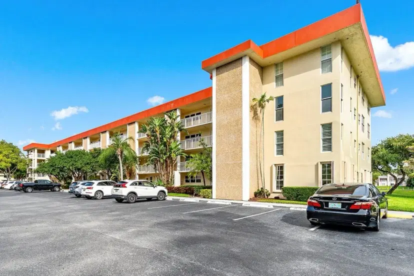 Picture of 3150 NE 48Th Ct 206, Lighthouse Point FL 33064