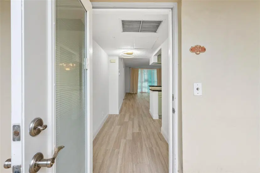 Picture of 3150 NE 48Th Ct 206, Lighthouse Point FL 33064