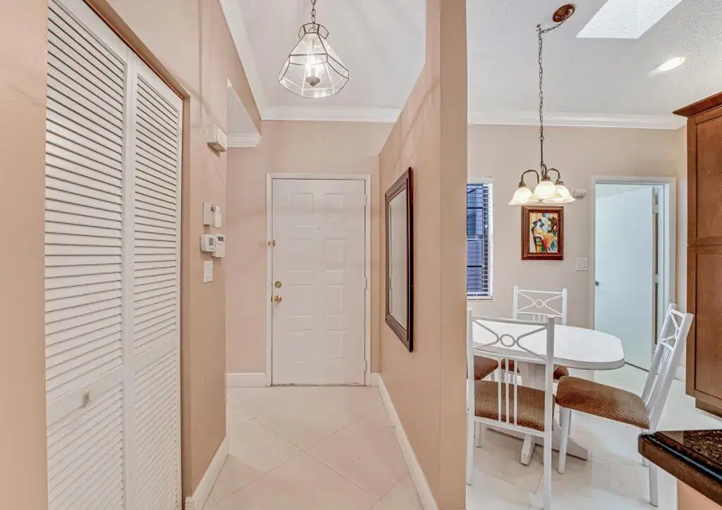 Picture of 6069 Sunny Pointe Circle, Delray Beach, FL 33484