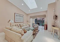 Picture of 6069 Sunny Pointe Circle, Delray Beach, FL 33484