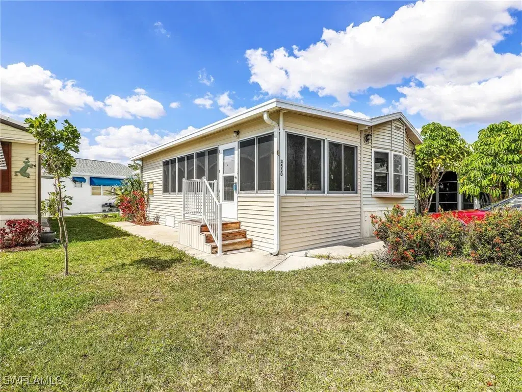 Picture of 4530 Mayflower Way E, Estero, FL 33928