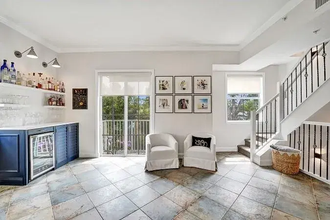Picture of 550 NE 7Th Ave 2, Fort Lauderdale FL 33301