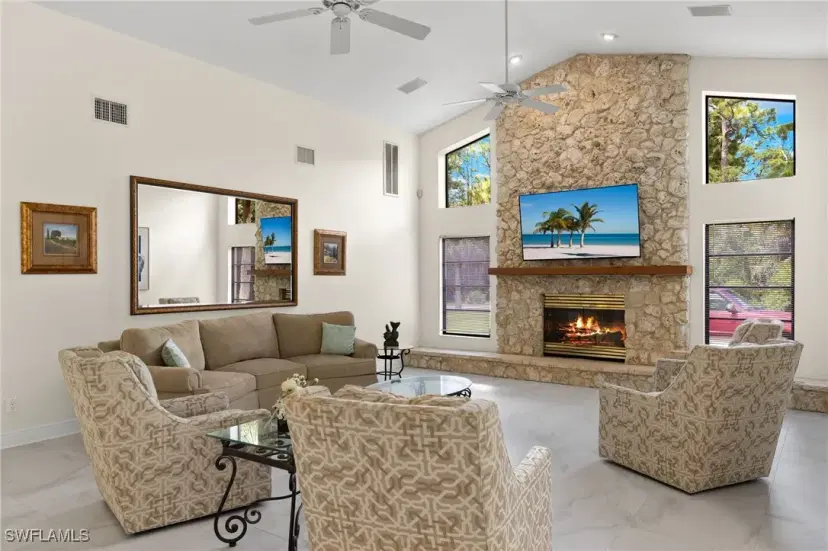 Picture of 701 SW 6Th St, Cape Coral FL 33991