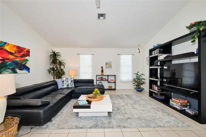 Picture of 2201 SE 5Th Ave, Cape Coral FL 33990