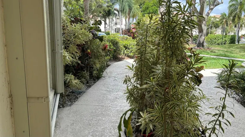 Picture of 3209 Jog Park Drive 2914, Greenacres FL 33467