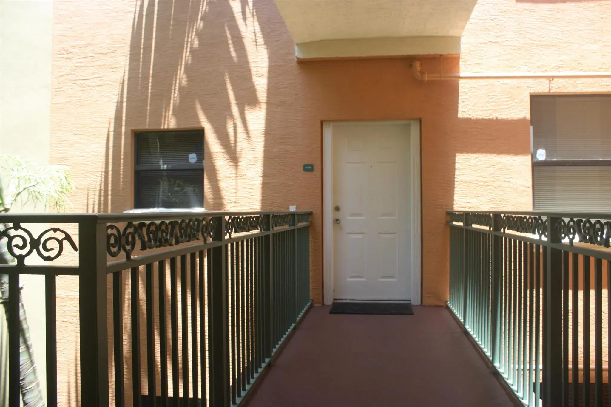 Picture of 1610 Presidential Way 401, West Palm Beach, FL 33401