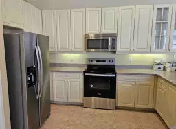 Picture of 532 NE Canoe Park Cir, Port St Lucie, FL 34983