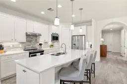 Picture of 11811 Darcy Pl, Fort Myers, FL 33913