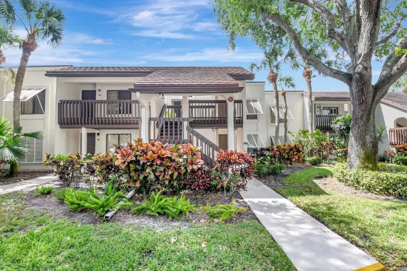Picture of 10187 Mangrove Drive 204, Boynton Beach FL 33437