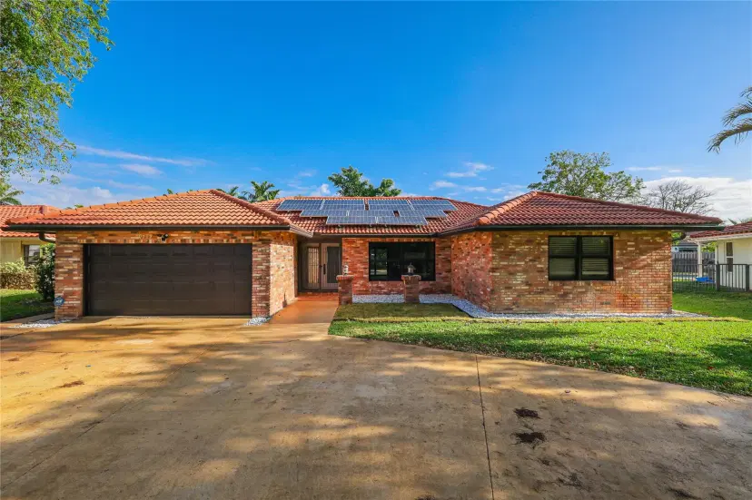 Picture of 10719 NW 17Th Mnr, Coral Springs FL 33071