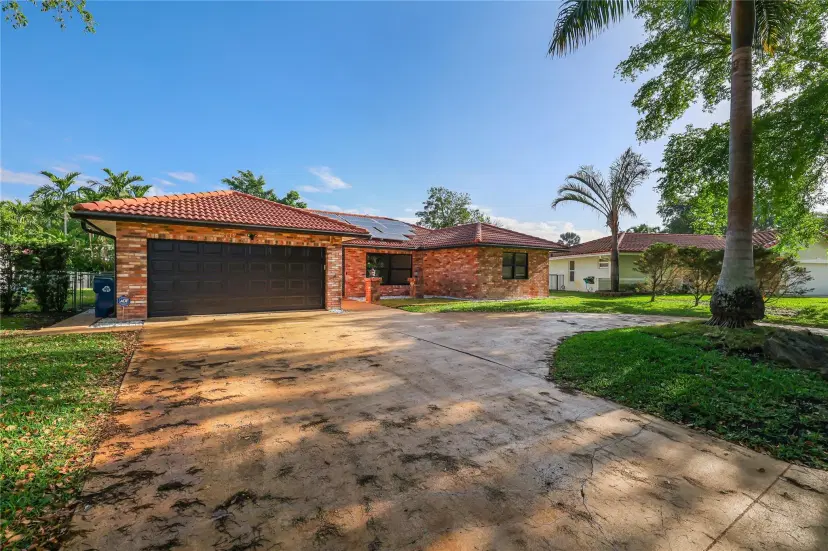 Picture of 10719 NW 17Th Mnr, Coral Springs FL 33071