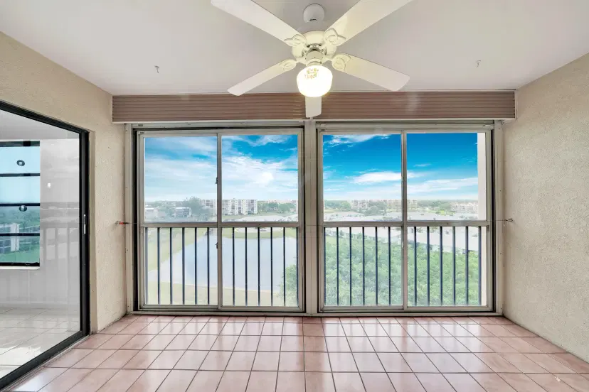 Picture of 7076 Huntington Lane 803, Delray Beach FL 33446