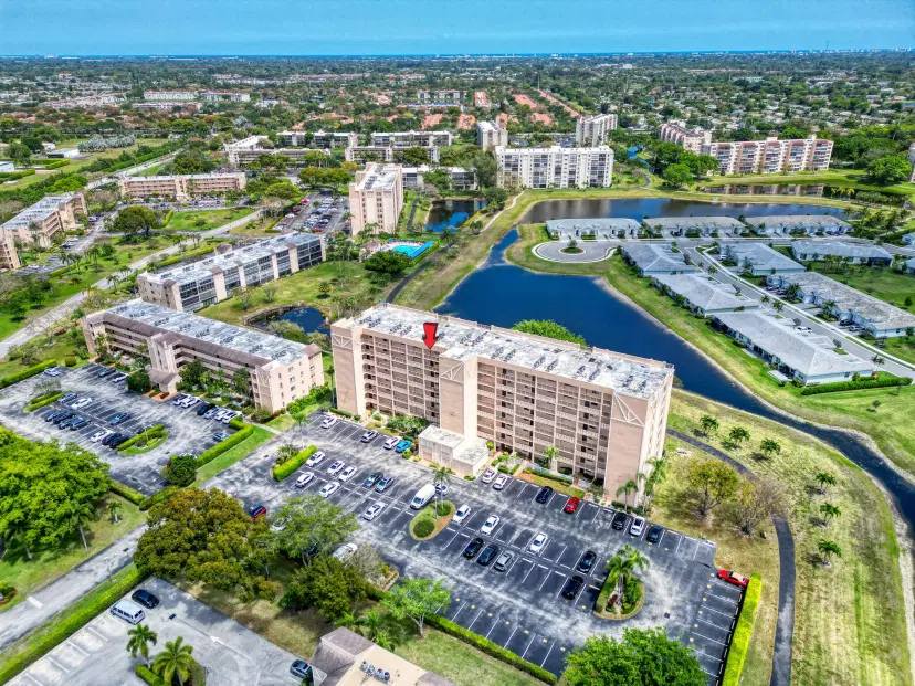 Picture of 7076 Huntington Lane 803, Delray Beach FL 33446