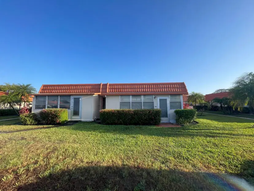 Picture of 37 Seville B B, Delray Beach FL 33446