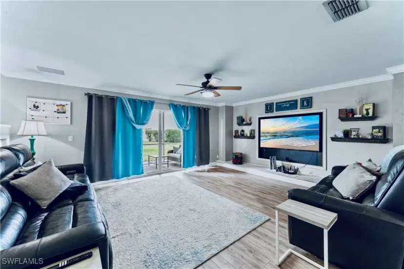 Picture of 12700 Eagle Pointe Cir, Fort Myers FL 33913