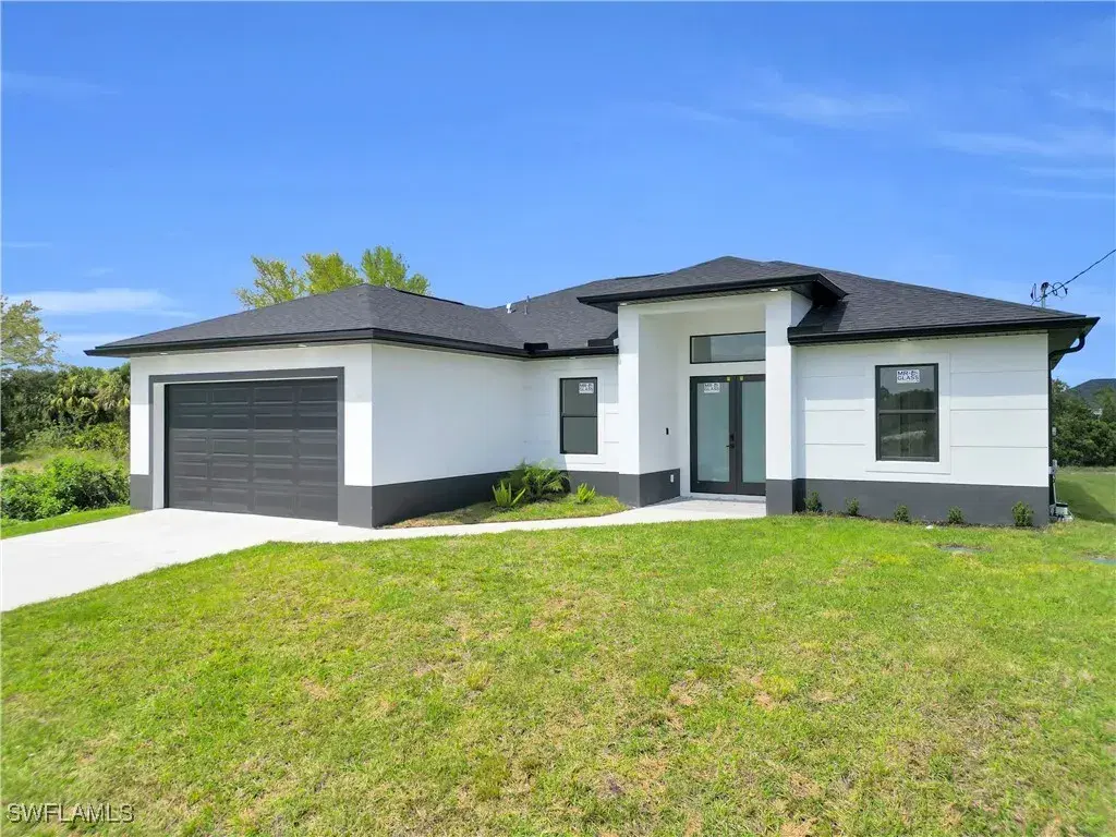 Picture of 2700 42Nd St W, Lehigh Acres, FL 33971