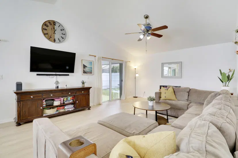 Picture of 144 Pennock Landing Circle, Jupiter FL 33458