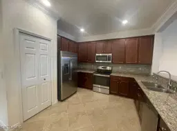 Picture of 2035 Wellington St, Naples, FL 34120