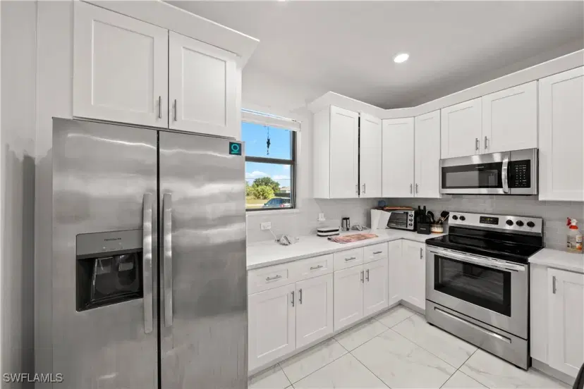 Picture of 224 Chiquita Blvd N, Cape Coral FL 33993