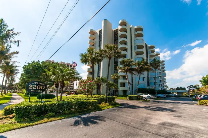 Picture of 2200 S Ocean Boulevard 405, Delray Beach FL 33483