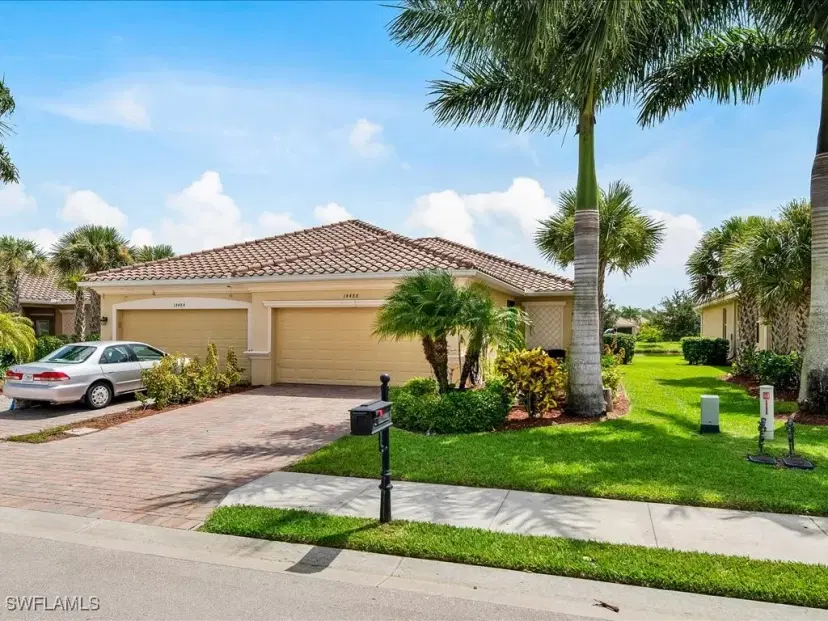 Picture of 14488 Grapevine Dr Sw, Naples FL 34114