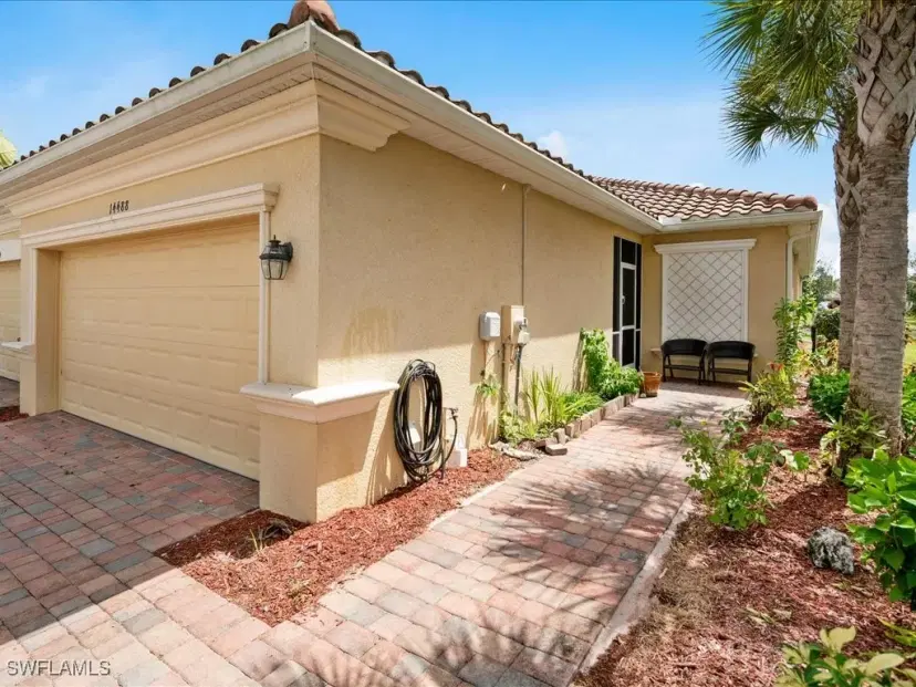 Picture of 14488 Grapevine Dr Sw, Naples FL 34114