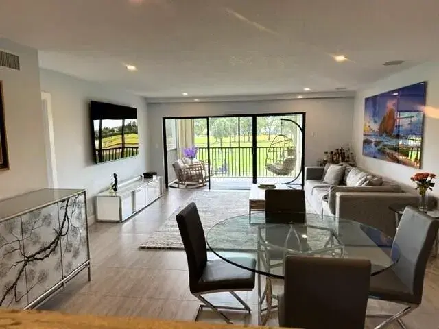 Picture of 12870 Briarlake 201 Drive 201, Palm Beach Gardens FL 33418