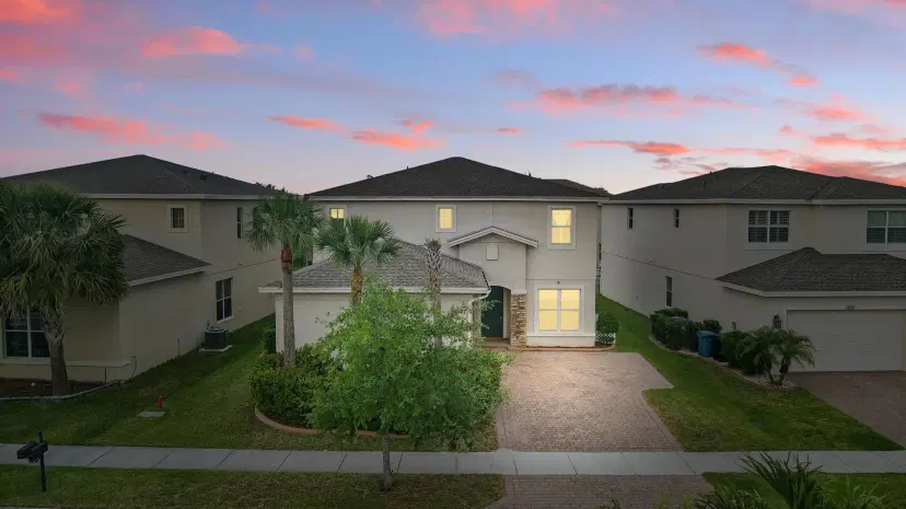 Picture of 1327 NW Leonardo Circle, Port St Lucie FL 34986