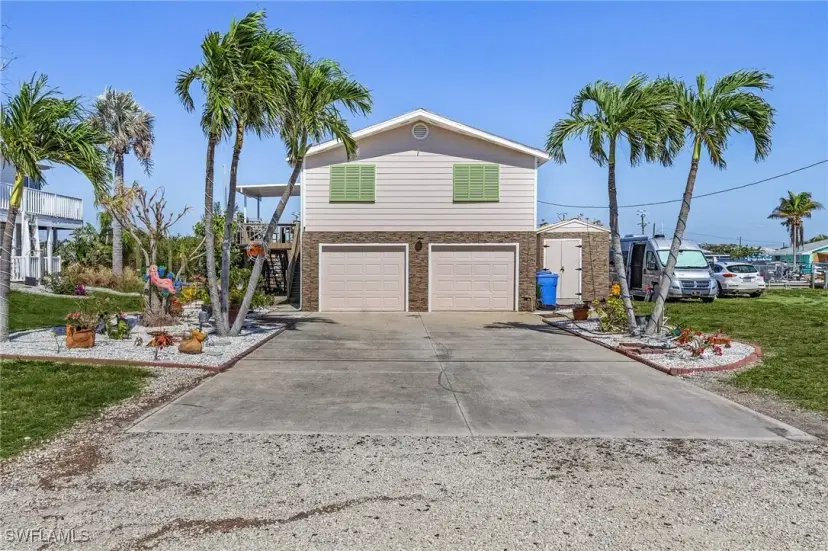 Picture of 3374 York Rd, St. James City FL 33956