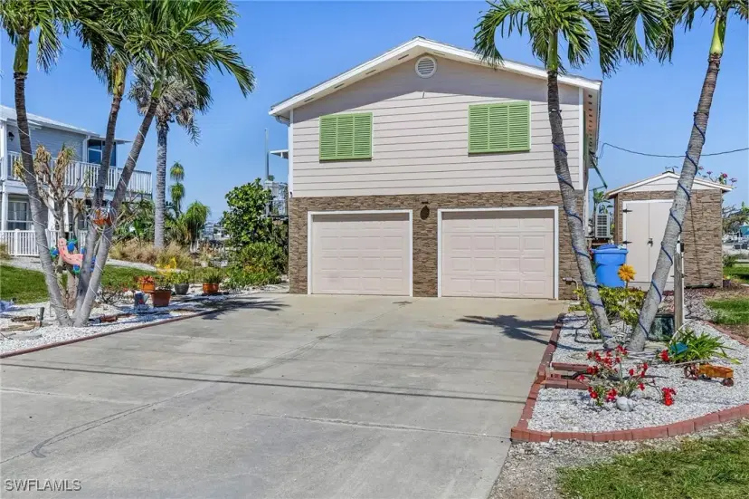 Picture of 3374 York Rd, St. James City FL 33956