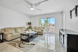 Picture of 720 Bayshore Dr 304, Fort Lauderdale, FL 33304